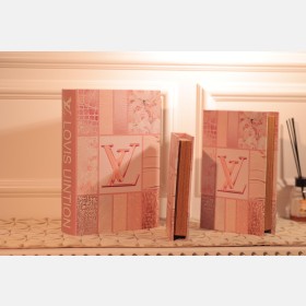 مجموعة كتب ديكورات LV
