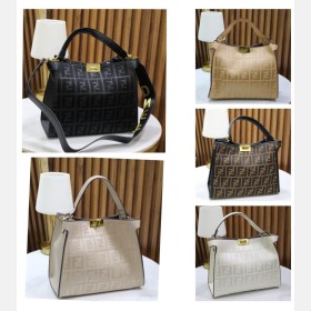 شنط FENDI