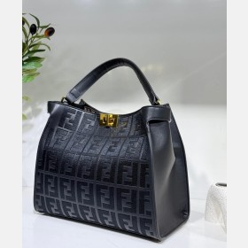 شنط FENDI