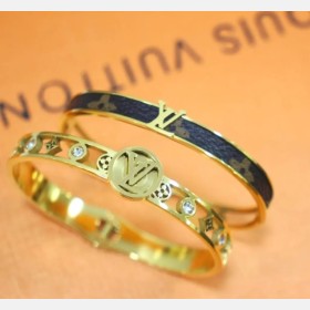 اساور  LV