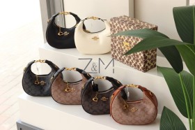 شنط  COACH