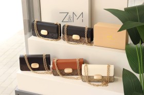 شنط COACH