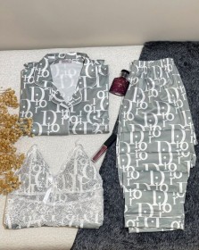 بيجامة ستان ديور