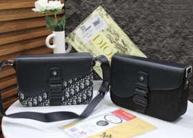 شنط christian dior