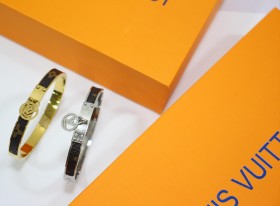 اساور LOUIS VUITTON