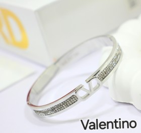 اسوارة Valentino