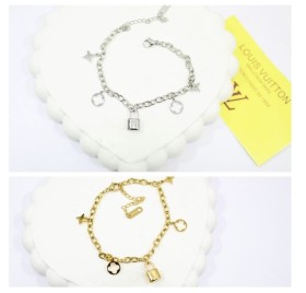 اسوارة  Louis Vuitton