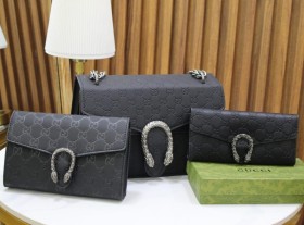 مجموعة GUCCI باللون الاسود