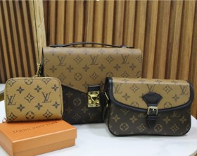 مجموعة Louis Vuitton
