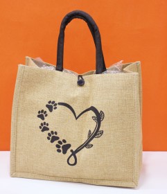 شنط خيش بطابع فني وعملي