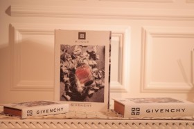 مجموعة كتب ديكورات GIVENCHY