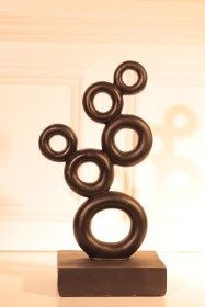 تحفة بتصميم دوائر عشوائي