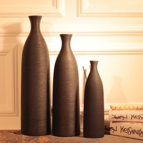 فازات باللون الاسود