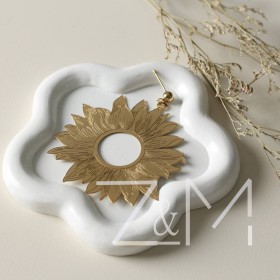 حلق بتصميم وردة