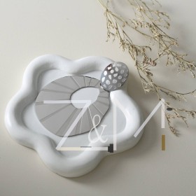 حلق منفرد بتصميم دائرتين