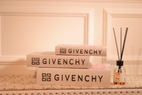 مجموعة كتب ديكورات GIVENCHY