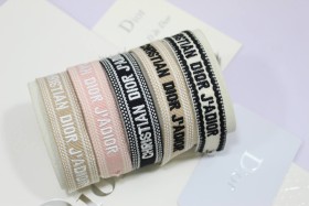 اساور Christian Dior