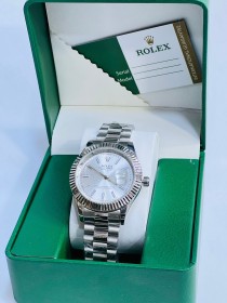 ساعة ROLEX