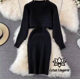 طقم صوفي أسود أنيق مكوّن من كنزة قصيرة وتنورة طويلة